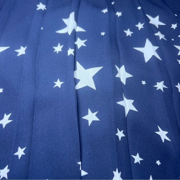J.Crew Women's Navy Blue w/ White Stars Pleated Skirt A line Size 2 Zipper - Picture 4 of 9